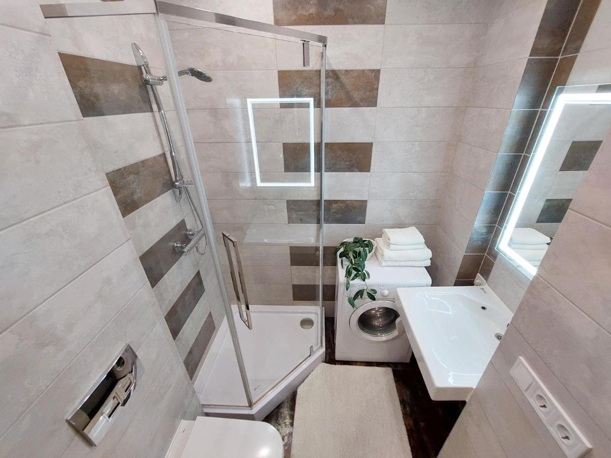 Monro Apartment Lviv Exterior photo